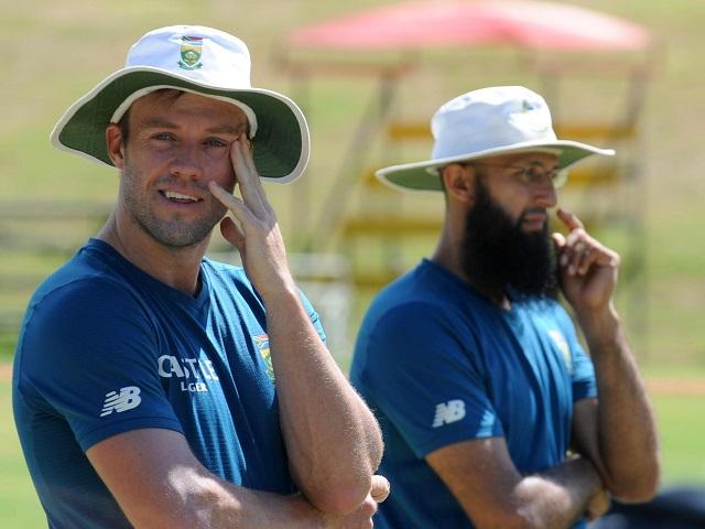 New boss, old boss - AB De Villiers and Hashim Amla at practice